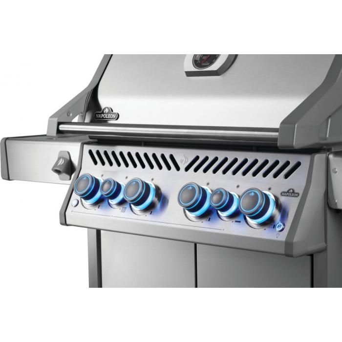 Napoleon Rogue PRO-S 525 nerezový plynový gril + otáčecí grilovací rožeň ZDARMA