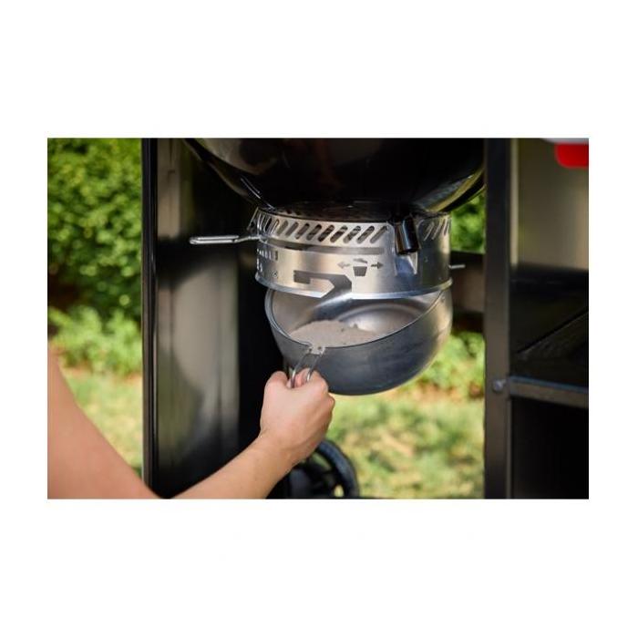 Weber Performer Premium 57 cm gril na dřevěné uhlí